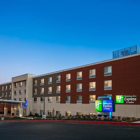 Holiday Inn Express & Suites - Bend South, An Ihg Hotel Exterior photo